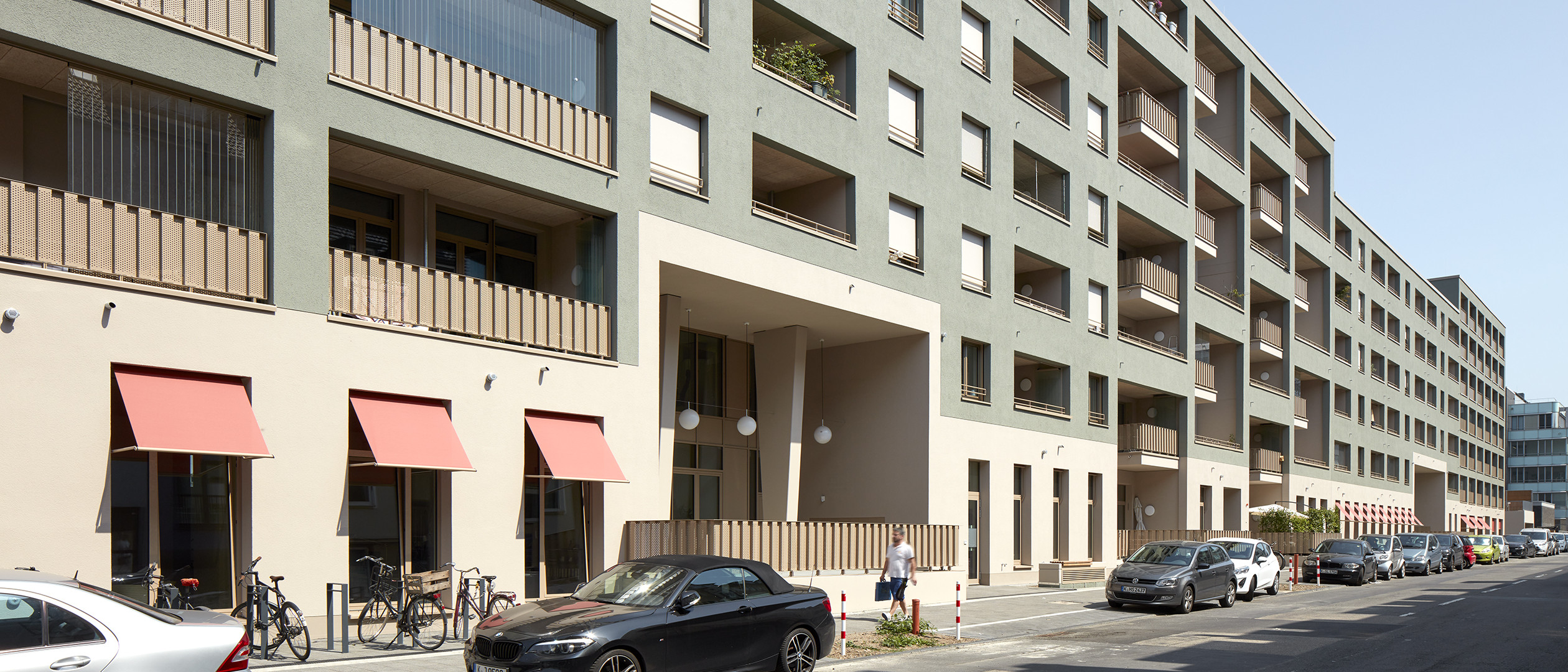 Teaser3 Foto Michael Reisch Standpunkt EG-Blick nach Ost Wohn- und Geschaeftshaus Langhaus Braunsfeld Damrau Kusserow Architekten